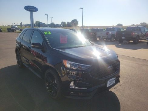 Used 2022 Ford Edge ST w/ Equipment Group 401A image 7