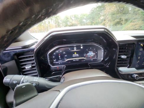 Used 2023 GMC Sierra 1500 SLT w/ SLT Premium Package image 16