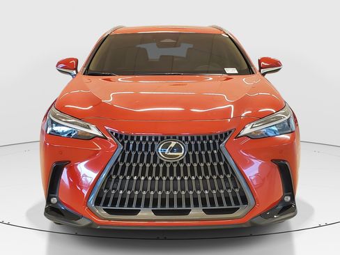 Used 2025 Lexus NX 250 FWD w/ Accessory Package (Z1) image 2