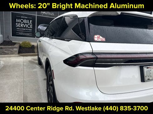 Used 2024 Lincoln Nautilus Premier w/ Jet Appearance Package AWD/4WD image 18