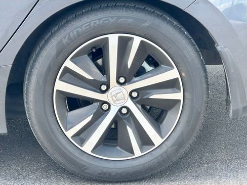 Used 2024 Honda Civic LX image 5