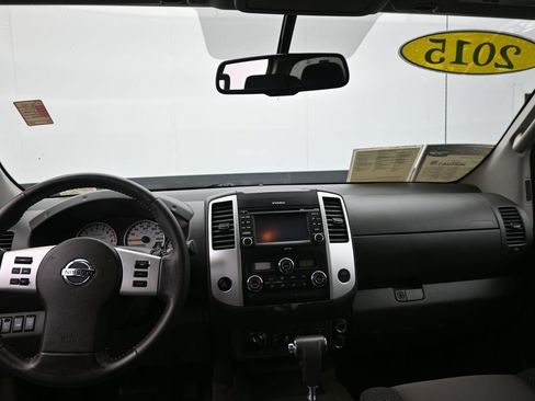 Used 2015 Nissan Frontier PRO-4X image 26
