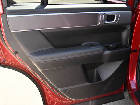 Used 2024 Hyundai Santa Fe SEL image 39