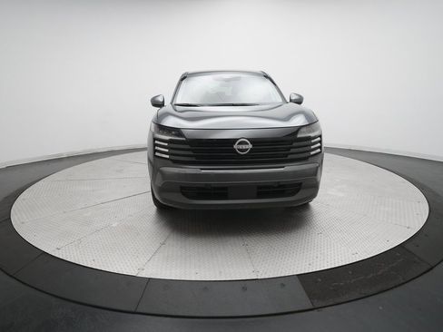 Certified 2025 Nissan Kicks SV image 11