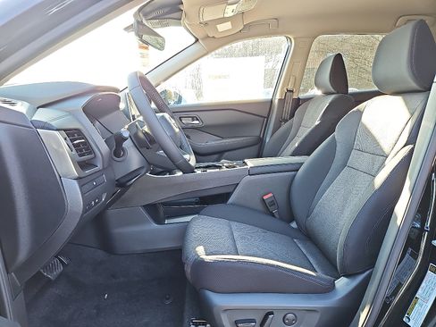 New 2026 Nissan Rogue SV w/ Cold Weather Package image 11