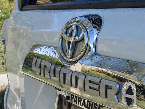 Used 2015 Toyota 4Runner Limited image 15