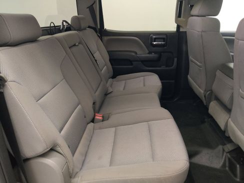 Used 2018 Chevrolet Silverado 1500 W/T RWD image 19