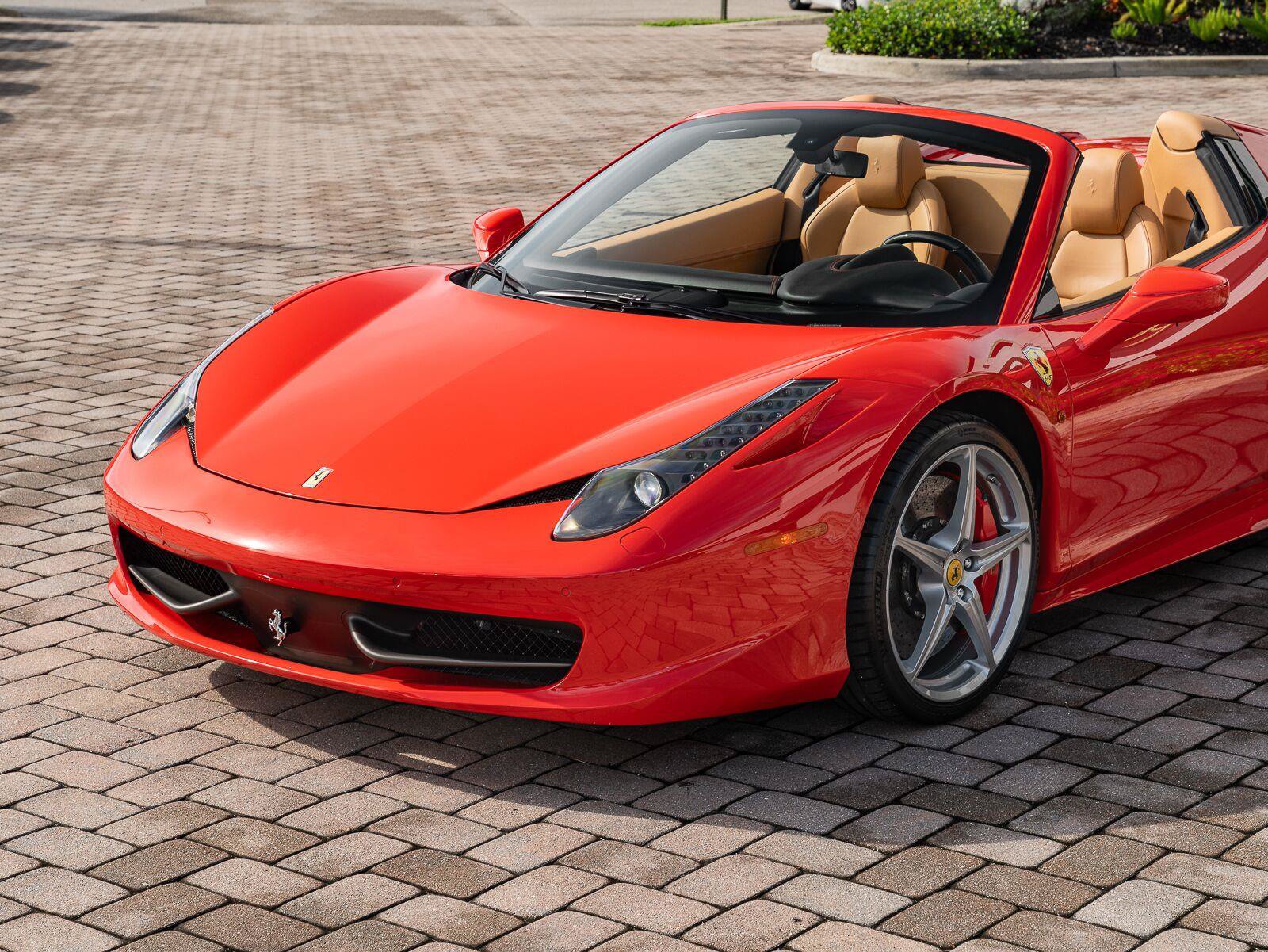 Used 2014 Ferrari 458 Spider RWD image 29