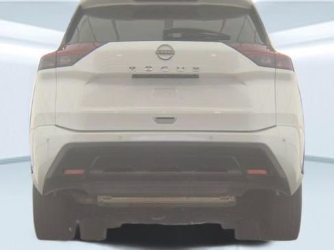 Used 2025 Nissan Rogue SV AWD/4WD image 8
