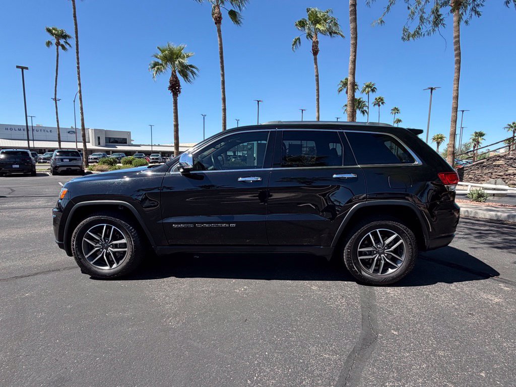 Used 2022 Jeep Grand Cherokee Limited RWD image 3