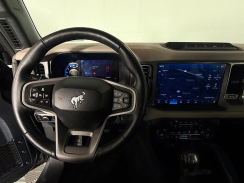 Used 2024 Ford Bronco Wildtrak AWD/4WD image 13