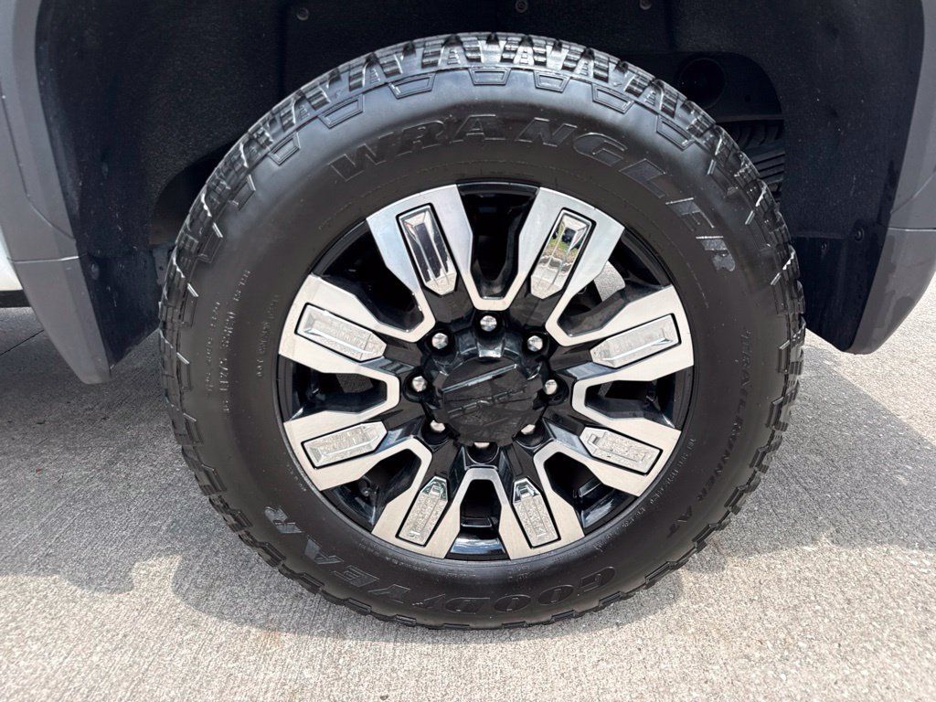 Used 2024 GMC Sierra 2500 Denali AWD/4WD image 52