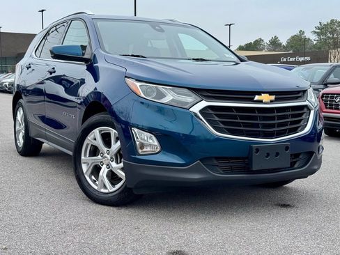 Used 2020 Chevrolet Equinox LT image 1