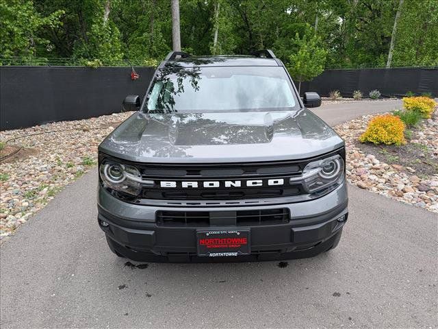 Used 2023 Ford Bronco Sport Outer Banks w/ Tech Package AWD/4WD image 8