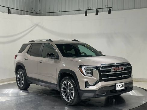 Used 2025 GMC Terrain Elevation w/ Elevation Premium Package AWD/4WD image 41