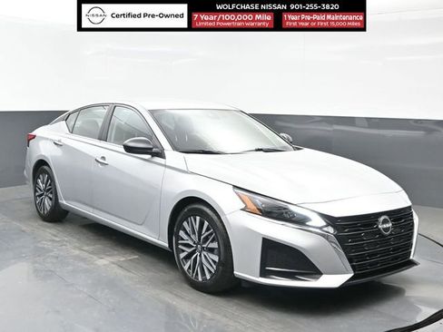 Certified 2025 Nissan Altima 2.5 SV FWD image 8