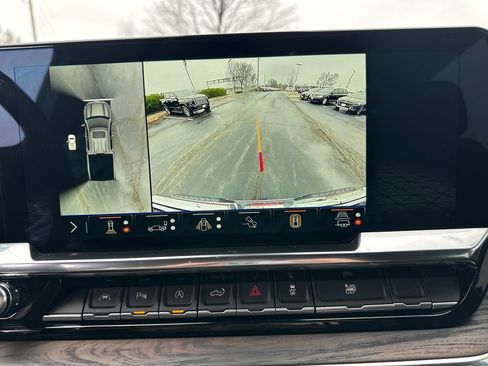 Used 2025 GMC Sierra 1500 SLT w/ SLT Premium Plus Package image 27