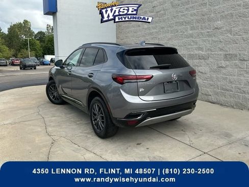 Used 2022 Buick Envision Essence w/ Technology Package I FWD image 10