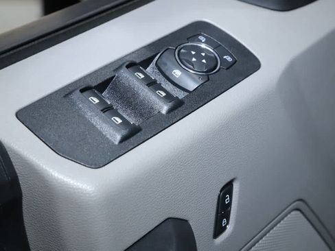 Used 2019 Ford F150 XL w/ Equipment Group 101A Mid AWD/4WD image 16