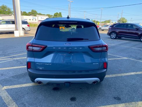Used 2024 Ford Escape Platinum w/ Class II Trailer Tow Package AWD/4WD image 5