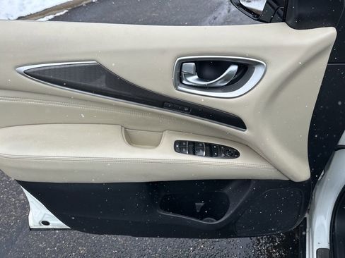 Used 2017 INFINITI QX60 AWD w/ Premium Plus Package image 41