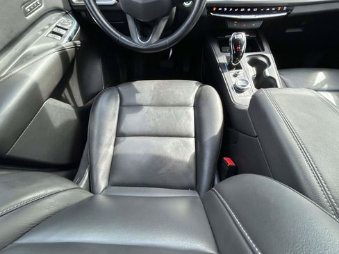Used 2025 Cadillac XT4 Premium Luxury FWD image 13