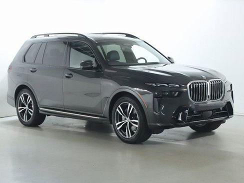 Certified 2023 BMW X7 xDrive40i w/ Executive Package AWD/4WD image 11