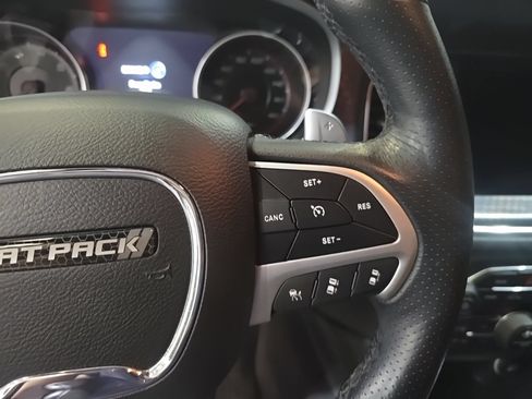 Used 2018 Dodge Charger R/T Scat Pack w/ Dynamics Package RWD image 31