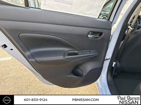 New 2025 Nissan Versa SR w/ Trunk Package image 29