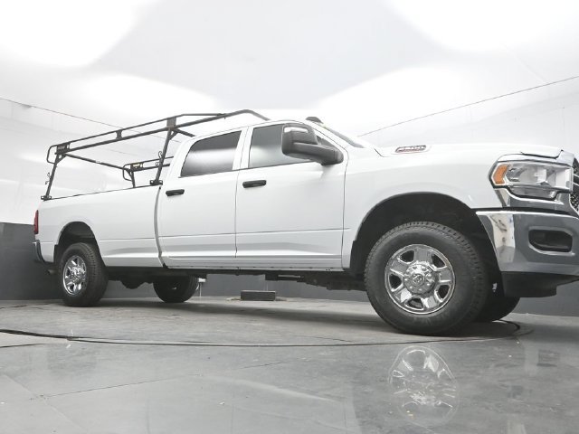 Used 2024 RAM 2500 Tradesman w/ Chrome Appearance Group AWD/4WD image 33