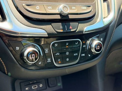 Used 2023 Chevrolet Equinox Premier AWD/4WD image 15