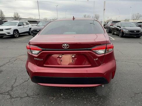 Used 2022 Toyota Corolla LE image 7
