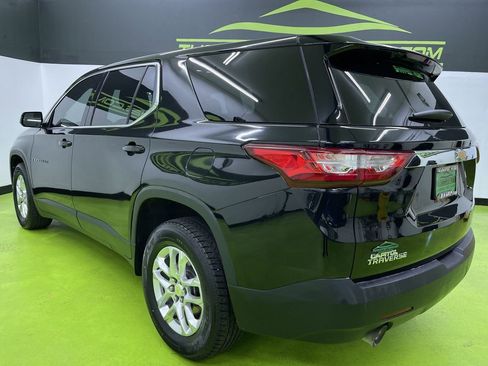 Used 2018 Chevrolet Traverse LS FWD image 7