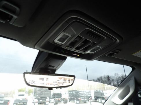 Used 2023 GMC Sierra 3500 Denali w/ Denali Ultimate Package image 26