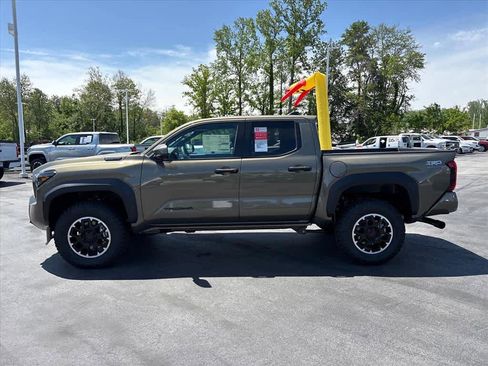 New 2026 Toyota Tacoma TRD Off-Road AWD/4WD image 25