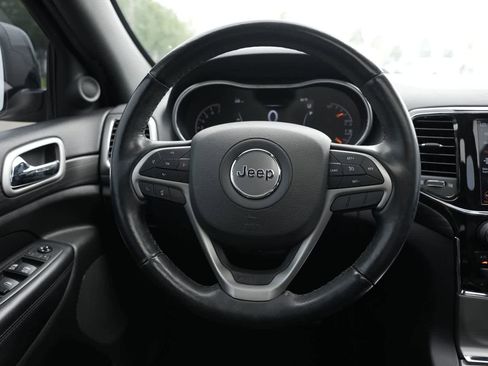 Used 2021 Jeep Grand Cherokee Laredo X RWD image 8