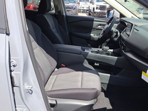 New 2026 Nissan Rogue SV FWD image 13
