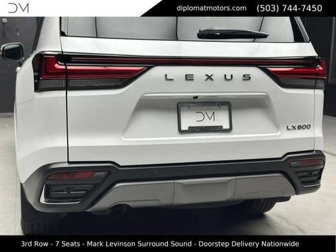Used 2024 Lexus LX 600 4WD w/ Interior Upgrade Package image 16