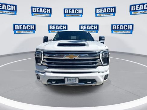 Used 2024 Chevrolet Silverado 3500 High Country w/ High Country Premium Package AWD/4WD image 4