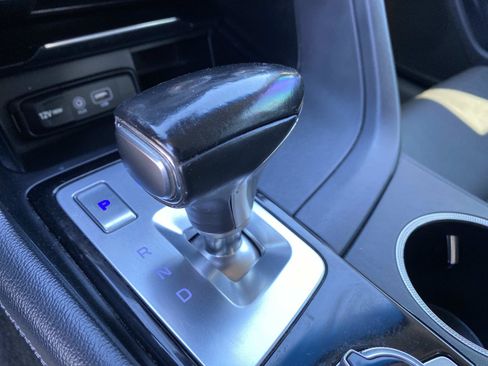 Used 2019 Genesis G70 2.0T Advanced AWD/4WD image 14