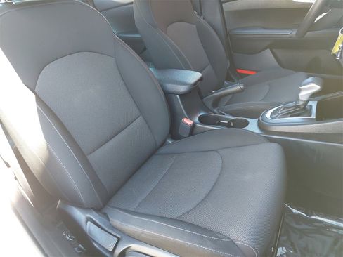 Used 2023 Kia Forte LXS image 10