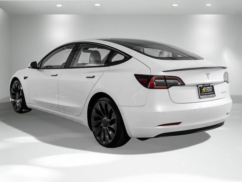 Used 2021 Tesla Model 3 Performance image 9