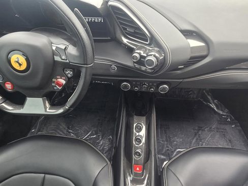 Used 2018 Ferrari 488 Spider RWD image 8