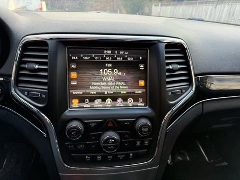 Used 2017 Jeep Grand Cherokee Trailhawk image 12