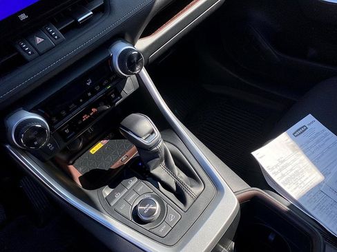 Used 2023 Toyota RAV4 Limited image 14