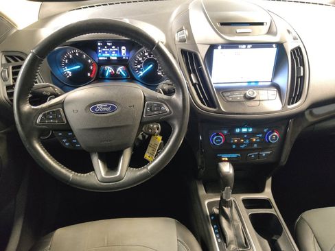 Used 2017 Ford Escape SE w/ Equipment Group 201A FWD image 22