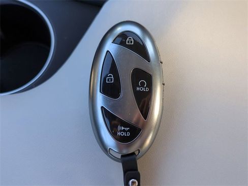 New 2025 Hyundai Sonata Limited image 29