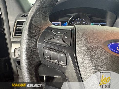 Used 2016 Ford Explorer XLT w/ Equipment Group 202A AWD/4WD image 16