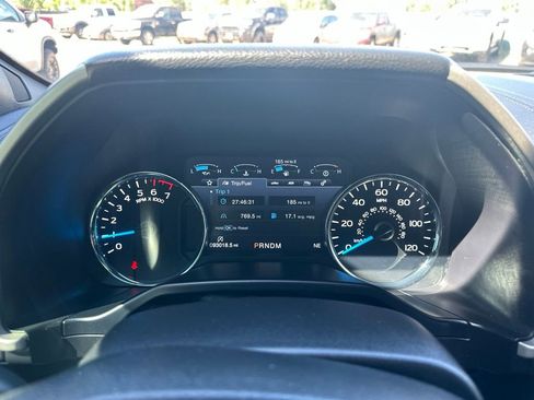 Used 2017 Ford F150 Lariat w/ Equipment Group 502A Luxury AWD/4WD image 2