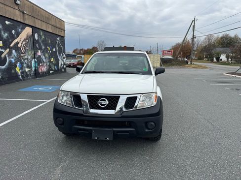 Used 2018 Nissan Frontier S w/ Work Truck Package image 10